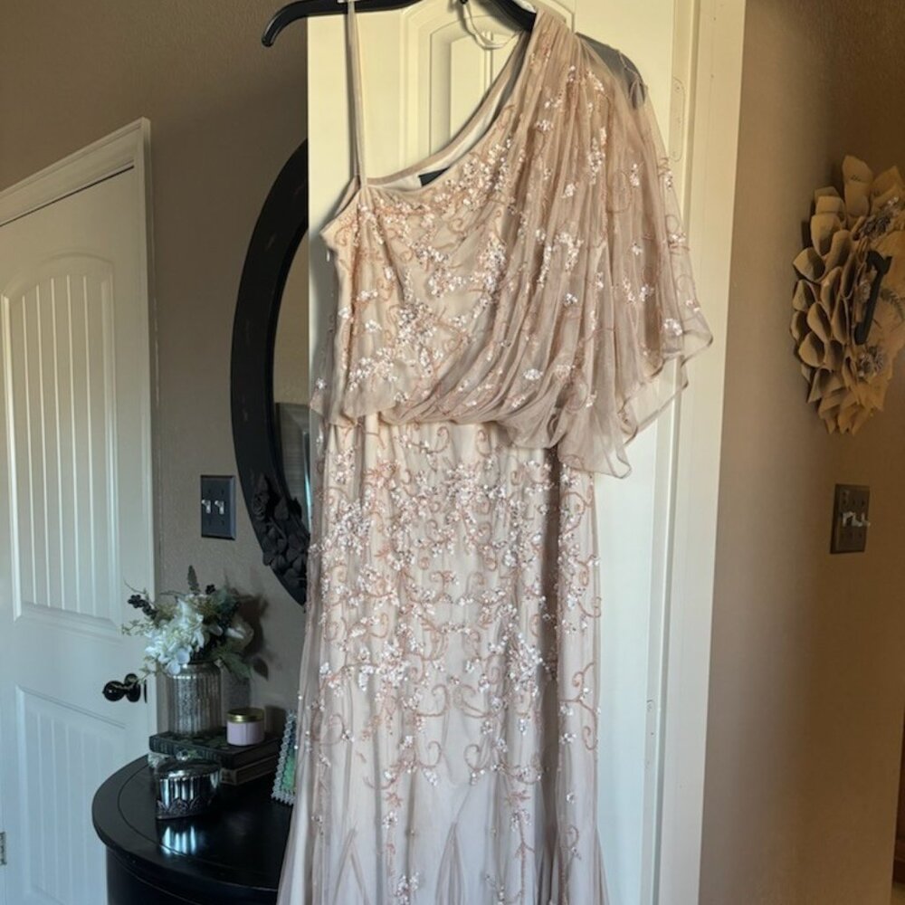 NWOT Adrianna Papell Beaded Gown